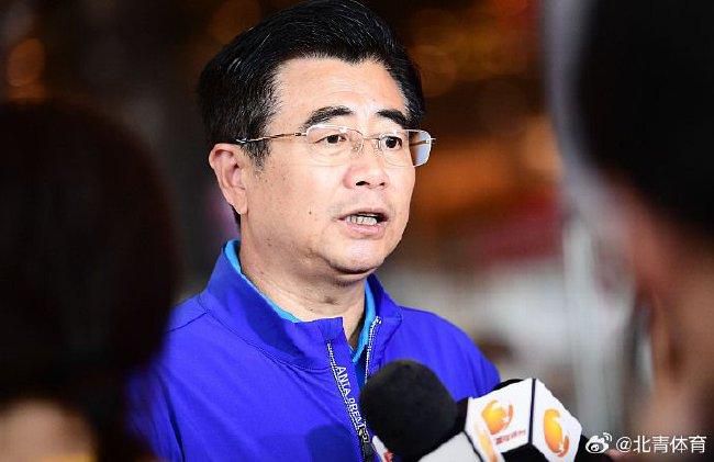 德国杯-多特0-2斯图加特止步16强 吉拉西破门德国杯第三轮，多特客场挑战斯图加特。